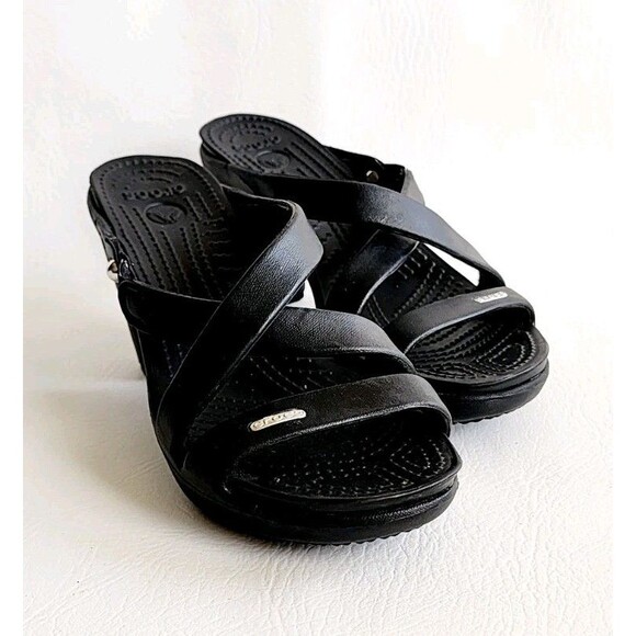 Crocs Women's Cyprus IV Black  Rubber Heels Sandals Size 7 - Picture 1 of 6